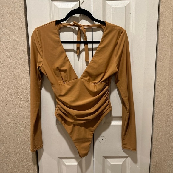 Sienna Swim Malibu Surf Suit One Piece , size M - Picture 3 of 10